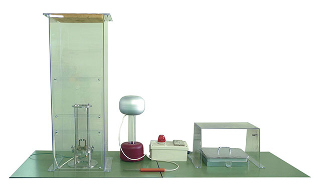 Solvent combustion by static electricty Simulator